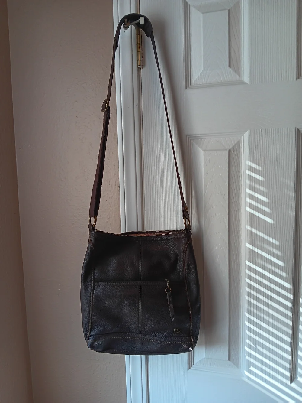 The SAK Leather Crossbody Shoulder Bag in Dark Brown